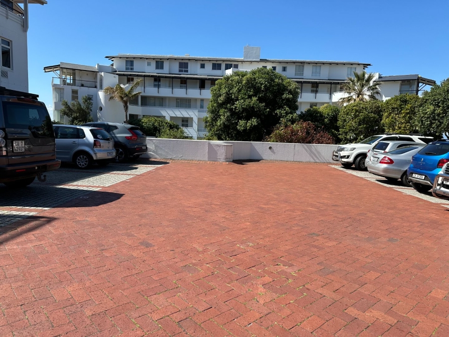 To Let commercial Property for Rent in Mouille Point Western Cape